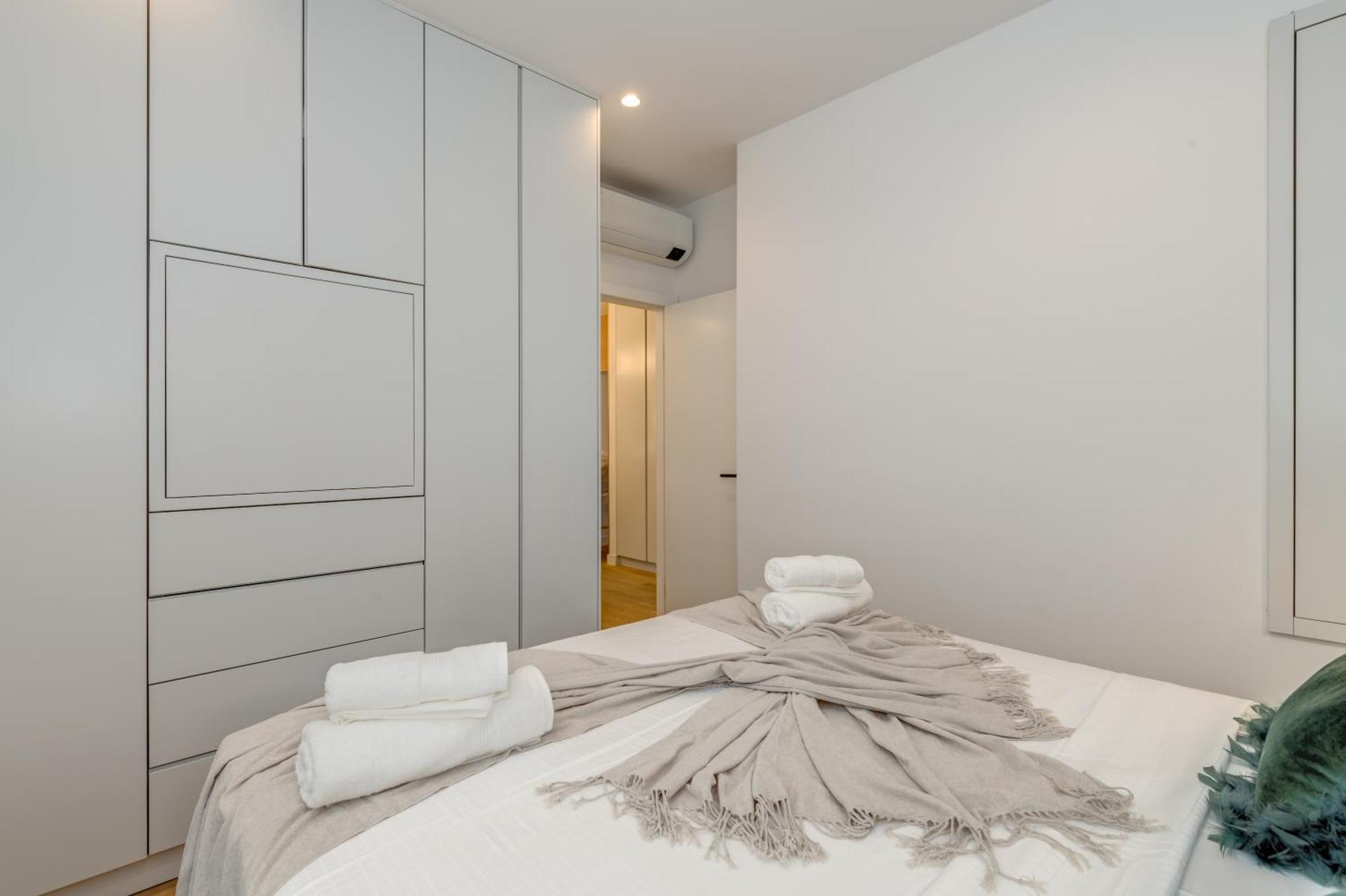 Top Location! Spacious Lux Apartment -5 Min From Beach & Centre Σπλιτ Εξωτερικό φωτογραφία