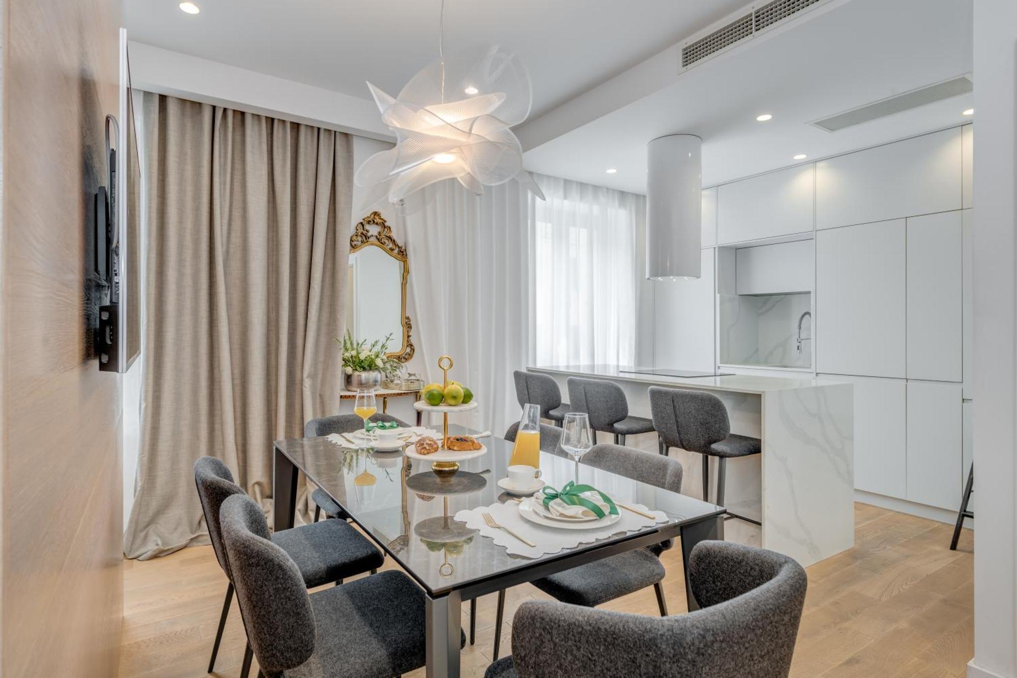 Top Location! Spacious Lux Apartment -5 Min From Beach & Centre Σπλιτ Εξωτερικό φωτογραφία
