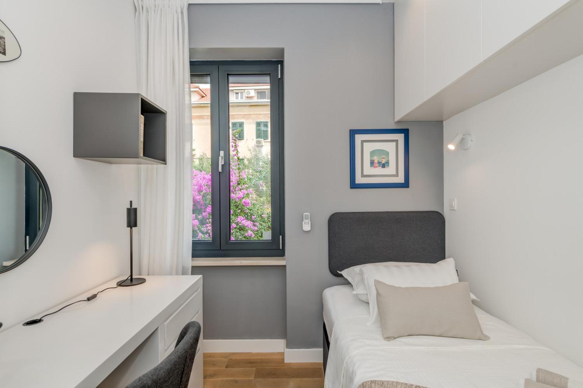 Top Location! Spacious Lux Apartment -5 Min From Beach & Centre Σπλιτ Εξωτερικό φωτογραφία