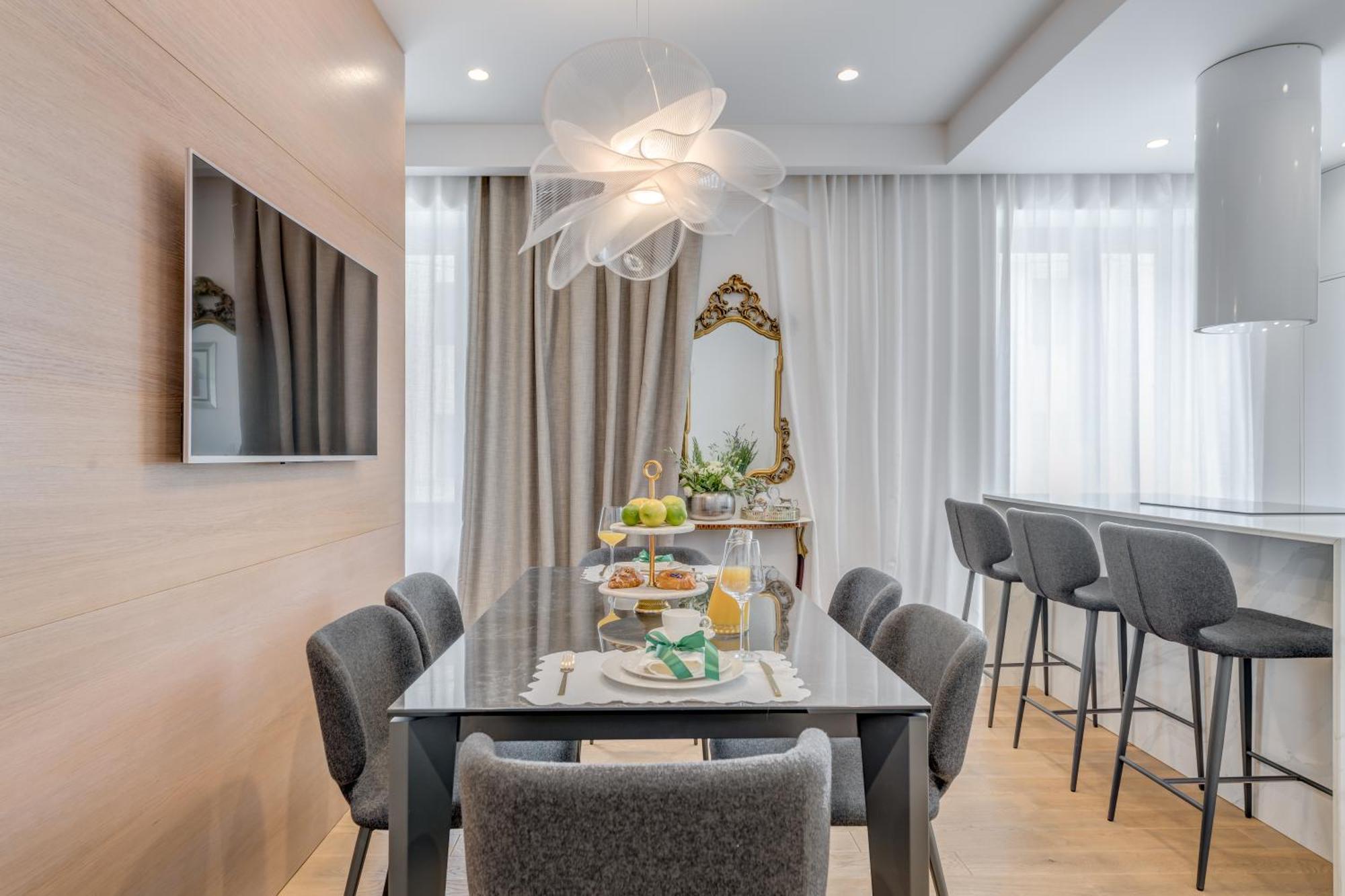 Top Location! Spacious Lux Apartment -5 Min From Beach & Centre Σπλιτ Εξωτερικό φωτογραφία