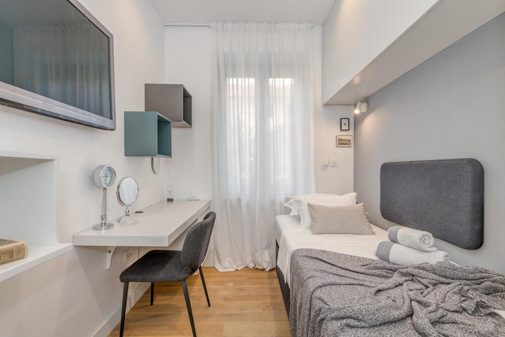 Top Location! Spacious Lux Apartment -5 Min From Beach & Centre Σπλιτ Εξωτερικό φωτογραφία